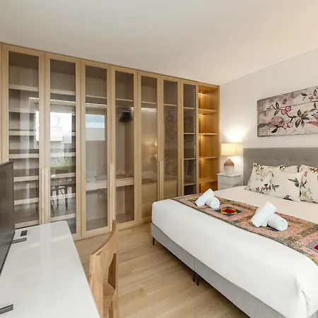 Lagoon 56 Deluxe 빌라 오비도스