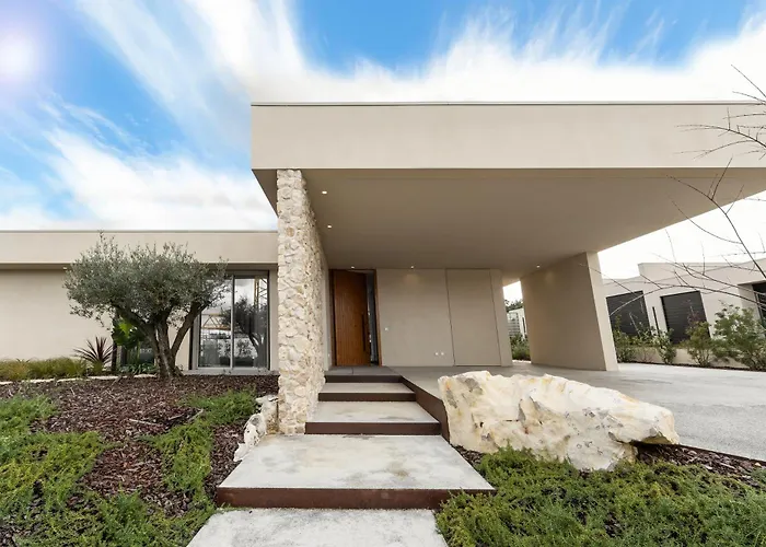 Lagoon 56 Deluxe Villa